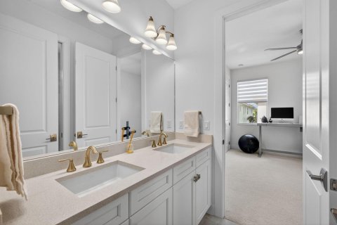 House in Palm Beach Gardens, Florida 5 bedrooms, 403.38 sq.m. № 2187371 - photo 28