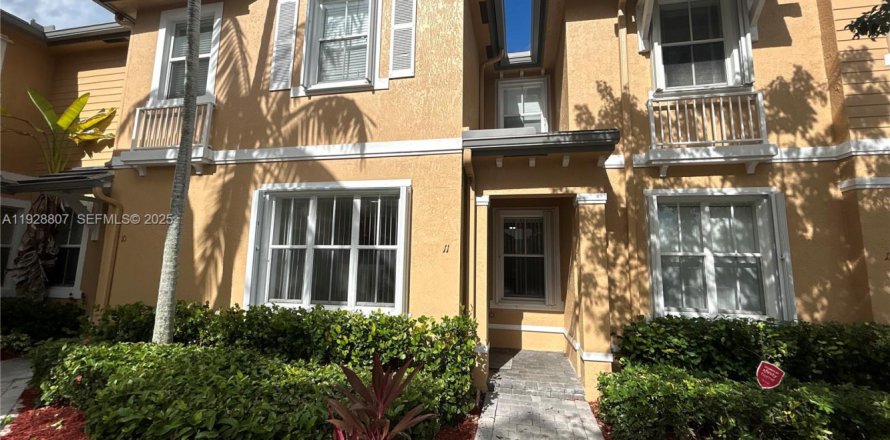Touwnhouse à Homestead, Floride 3 chambres, 123.1 m2 № 1987311