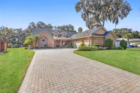 Купить виллу или дом в Деланд, Флорида 7 комнат, 305.65м2, № 2238688 - фото 2