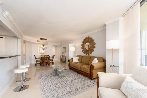Condo in Clearwater, Florida, 1 bedroom  № 1663125 - photo 7