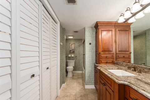 Condo in Clearwater, Florida, 1 bedroom  № 1663125 - photo 20