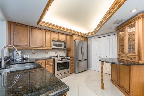 Condo in Clearwater, Florida, 1 bedroom  № 1663125 - photo 12