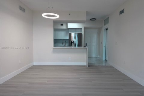 Condo in Coral Gables, Florida, 2 bedrooms  № 1927212 - photo 5