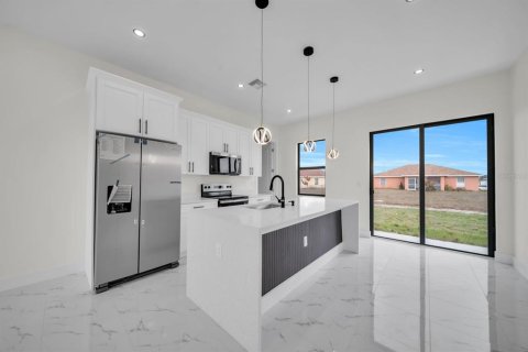 Casa en venta en Lehigh Acres, Florida, 3 dormitorios, 98.2 m2 № 2166652 - foto 6