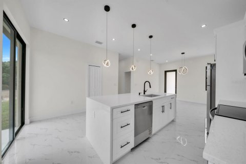 Casa en venta en Lehigh Acres, Florida, 3 dormitorios, 98.2 m2 № 2166652 - foto 9