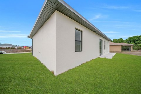 Casa en venta en Lehigh Acres, Florida, 3 dormitorios, 98.2 m2 № 2166652 - foto 26