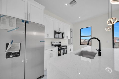 Casa en venta en Lehigh Acres, Florida, 3 dormitorios, 98.2 m2 № 2166652 - foto 7