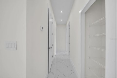 Casa en venta en Lehigh Acres, Florida, 3 dormitorios, 98.2 m2 № 2166652 - foto 12