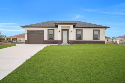 Casa en Lehigh Acres, Florida 3 dormitorios, 98.2 m2 № 2166652