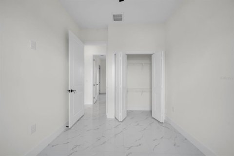 Casa en venta en Lehigh Acres, Florida, 3 dormitorios, 98.2 m2 № 2166652 - foto 17