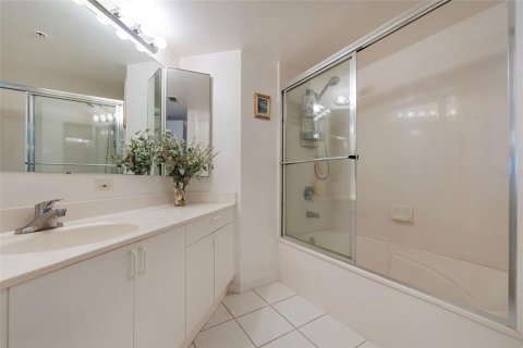 Condominio en venta en Daytona Beach Shores, Florida, 2 dormitorios, 134.71 m2 № 2211703 - foto 20