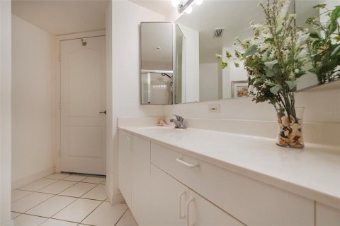 Condominio en venta en Daytona Beach Shores, Florida, 2 dormitorios, 134.71 m2 № 2211703 - foto 21