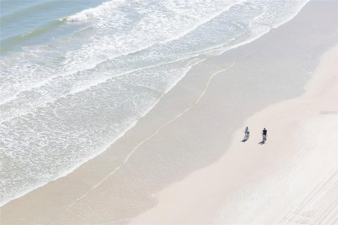 Condominio en venta en Daytona Beach Shores, Florida, 2 dormitorios, 134.71 m2 № 2211703 - foto 9