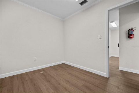 Commercial property in Gainesville, Florida 140.28 sq.m. № 1371380 - photo 9