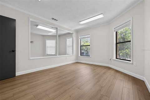 Commercial property in Gainesville, Florida 140.28 sq.m. № 1371380 - photo 8