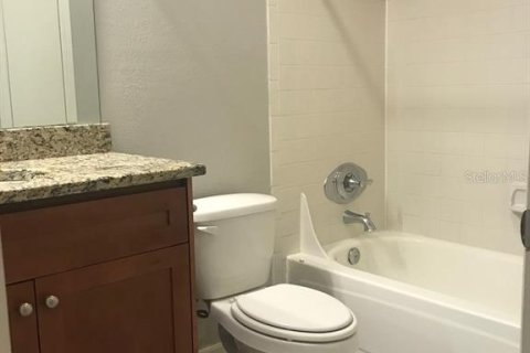 Condominio en alquiler en Saint Petersburg, Florida, 2 dormitorios, 78.78 m2 № 1912014 - foto 11