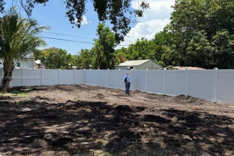 Casa en venta en Hollywood, Florida, 2 dormitorios, 49.05 m2 № 1691959 - foto 18