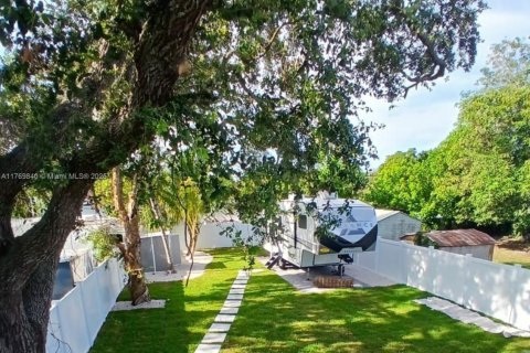 Casa en venta en Hollywood, Florida, 2 dormitorios, 49.05 m2 № 1691959 - foto 20