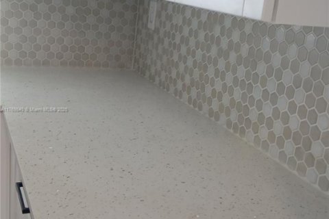 Casa en venta en Hollywood, Florida, 2 dormitorios, 49.05 m2 № 1691959 - foto 10