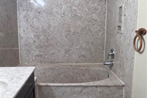 Condo in Boynton Beach, Florida, 2 bedrooms  № 1796254 - photo 20