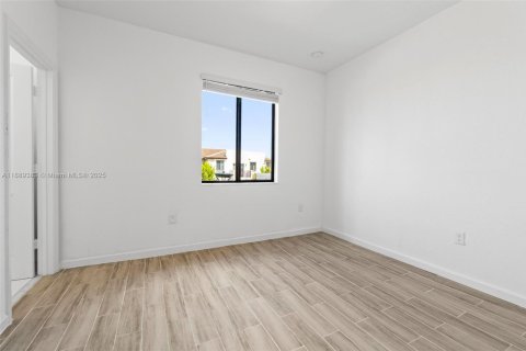 Villa ou maison à louer à Miami, Floride: 3 chambres, 122.63 m2 № 1939152 - photo 27