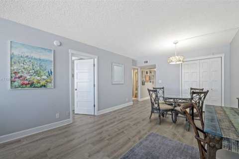 Copropriété à vendre à Fort Lauderdale, Floride: 1 chambre, 65.96 m2 № 2056891 - photo 12