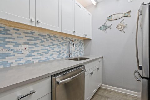 Copropriété à vendre à Fort Lauderdale, Floride: 1 chambre, 65.96 m2 № 2056891 - photo 9