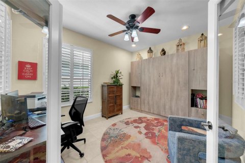 House in Tampa, Florida 3 bedrooms, 165.27 sq.m. № 1746519 - photo 23