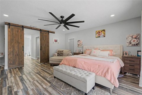 Casa en venta en Clearwater, Florida, 5 dormitorios, 270.81 m2 № 2150344 - foto 25