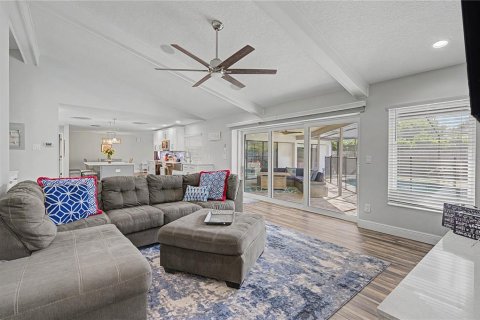 Casa en venta en Clearwater, Florida, 5 dormitorios, 270.81 m2 № 2150344 - foto 22