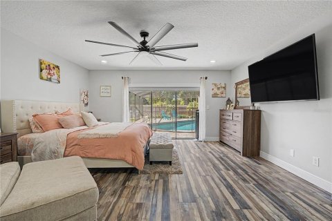 Casa en venta en Clearwater, Florida, 5 dormitorios, 270.81 m2 № 2150344 - foto 24