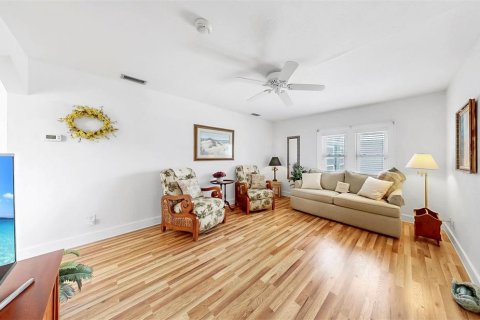 Casa en venta en Bradenton, Florida, 1 dormitorio, 79.34 m2 № 1757499 - foto 9