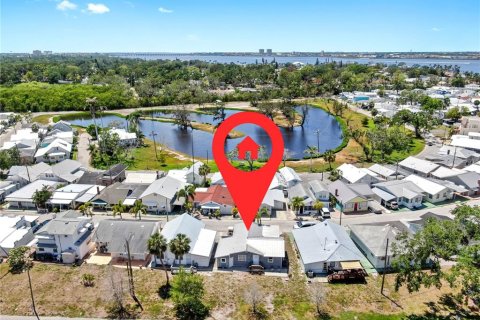Casa en venta en Bradenton, Florida, 1 dormitorio, 79.34 m2 № 1757499 - foto 4