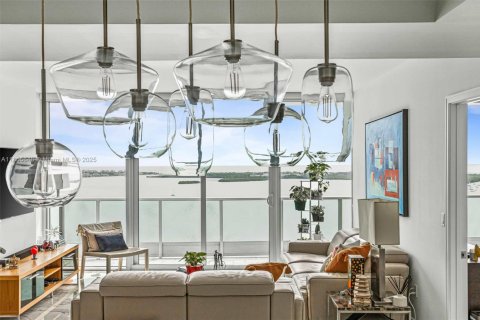 Copropriété à vendre à Miami, Floride: 2 chambres, 160.72 m2 № 1877911 - photo 7