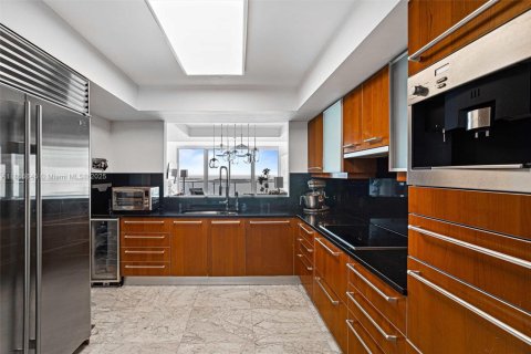 Copropriété à vendre à Miami, Floride: 2 chambres, 160.72 m2 № 1877911 - photo 14