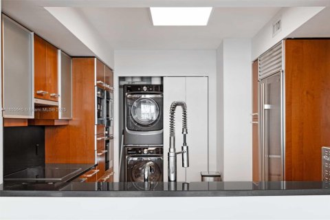 Copropriété à vendre à Miami, Floride: 2 chambres, 160.72 m2 № 1877911 - photo 15