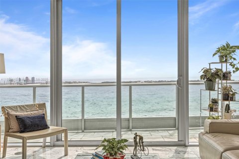 Copropriété à vendre à Miami, Floride: 2 chambres, 160.72 m2 № 1877911 - photo 2