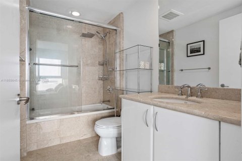 Copropriété à vendre à Miami, Floride: 2 chambres, 160.72 m2 № 1877911 - photo 29