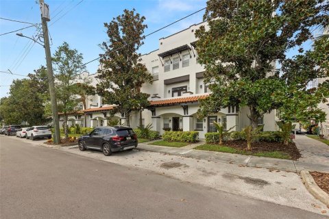 Adosado en alquiler en Tampa, Florida, 3 dormitorios, 141.95 m2 № 1869205 - foto 4