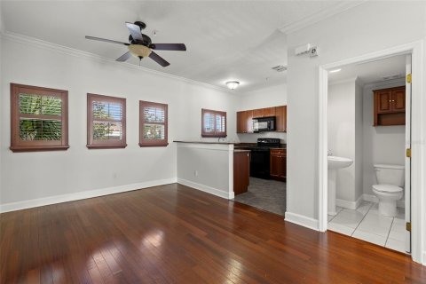 Adosado en alquiler en Tampa, Florida, 3 dormitorios, 141.95 m2 № 1869205 - foto 11