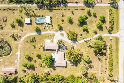Casa en venta en Punta Gorda, Florida, 4 dormitorios, 263.56 m2 № 1614894 - foto 2