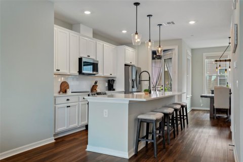 Townhouse in Orlando, Florida 3 bedrooms, 185.62 sq.m. № 1618222 - photo 14