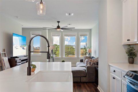 Townhouse in Orlando, Florida 3 bedrooms, 185.62 sq.m. № 1618222 - photo 22