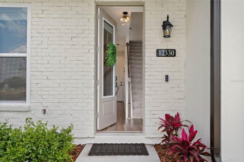 Townhouse in Orlando, Florida 3 bedrooms, 185.62 sq.m. № 1618222 - photo 4