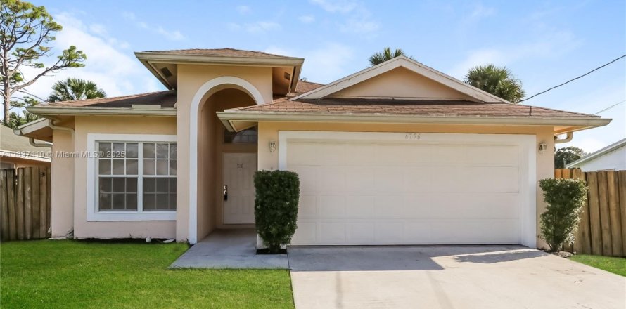 Дом в Юпитер, Флорида 3 спальни, 125.51м2 № 1948571