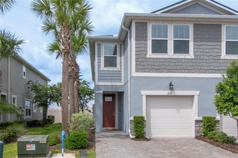 Townhouse in Lutz, Florida 3 bedrooms, 154.87 sq.m. № 1876053 - photo 30