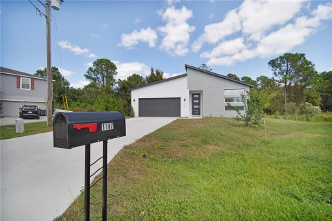 Villa ou maison à louer à Poinciana, Floride: 4 chambres, 160.26 m2 № 2167872 - photo 15