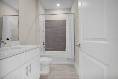 Villa ou maison à louer à Poinciana, Floride: 4 chambres, 160.26 m2 № 2167872 - photo 6