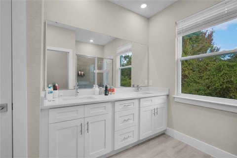 Villa ou maison à louer à Poinciana, Floride: 4 chambres, 160.26 m2 № 2167872 - photo 2