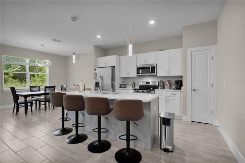 Villa ou maison à louer à Poinciana, Floride: 4 chambres, 160.26 m2 № 2167872 - photo 19